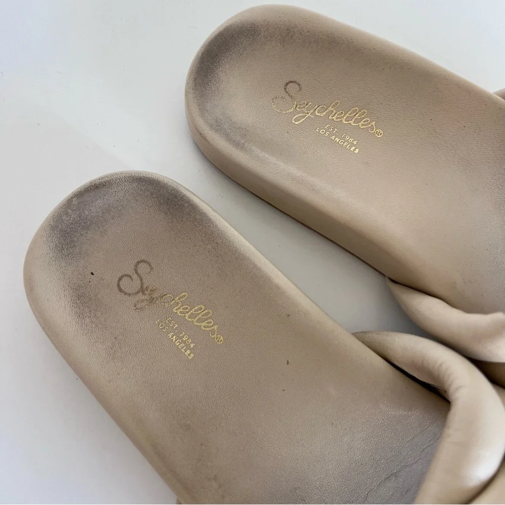 Seychelles women low